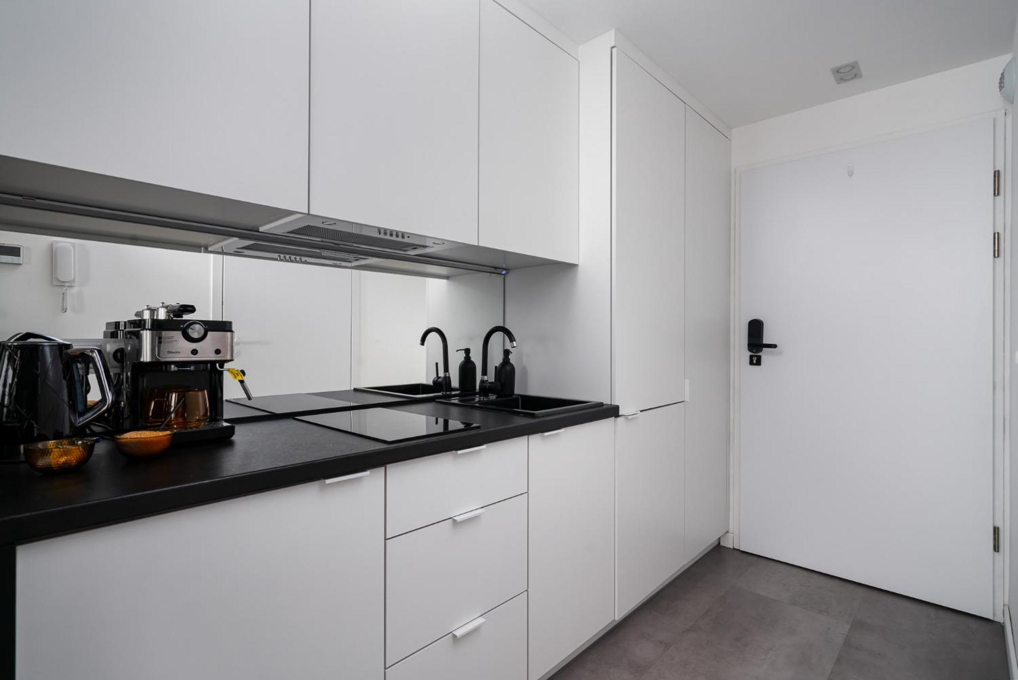 Apartments Wroc'Love By Me &301 Legnicka & Self Check-In 24H & Lift & Air Conditioning วรอตซวาฟ ภายนอก รูปภาพ